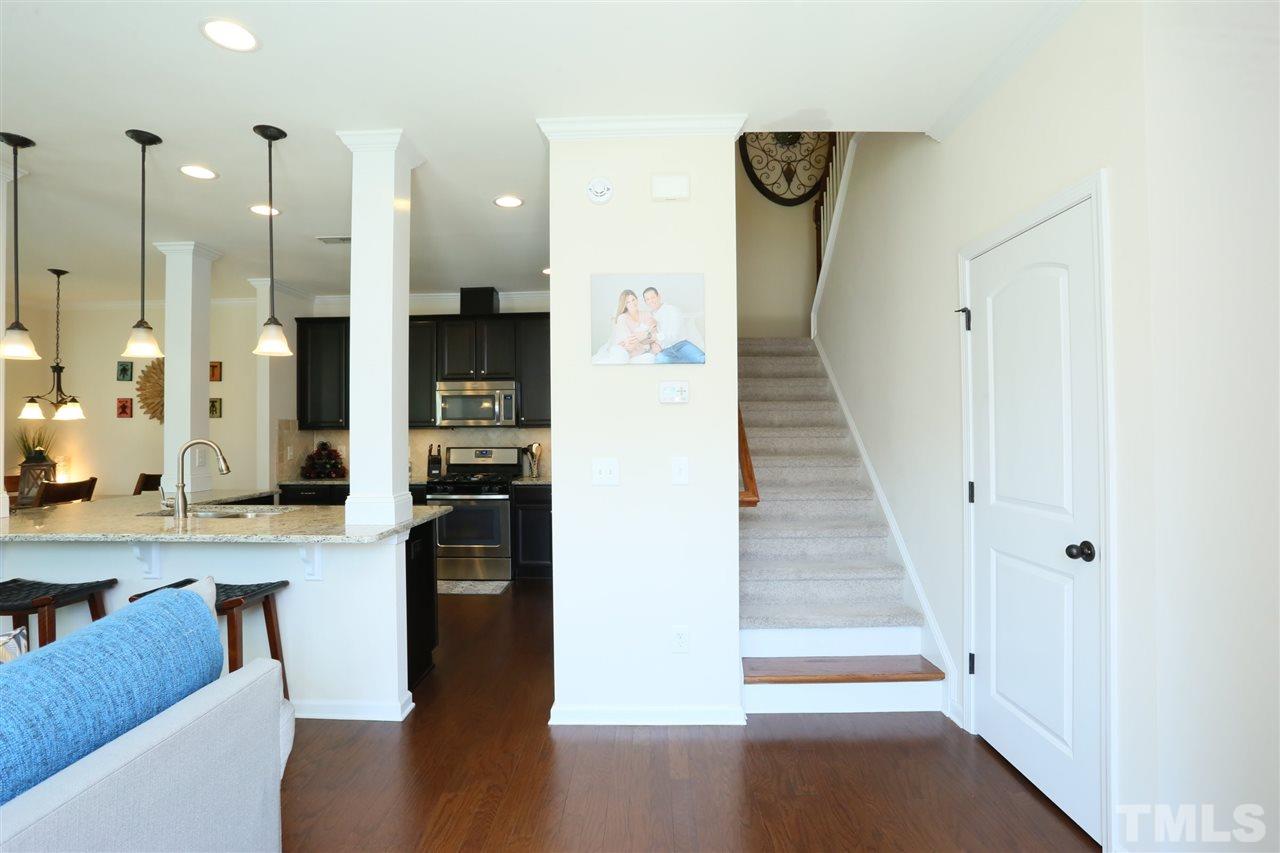 7203 Ladbrooke Street Raleigh, NC 27617 - Photo 5 of 30 Gallery Image 5