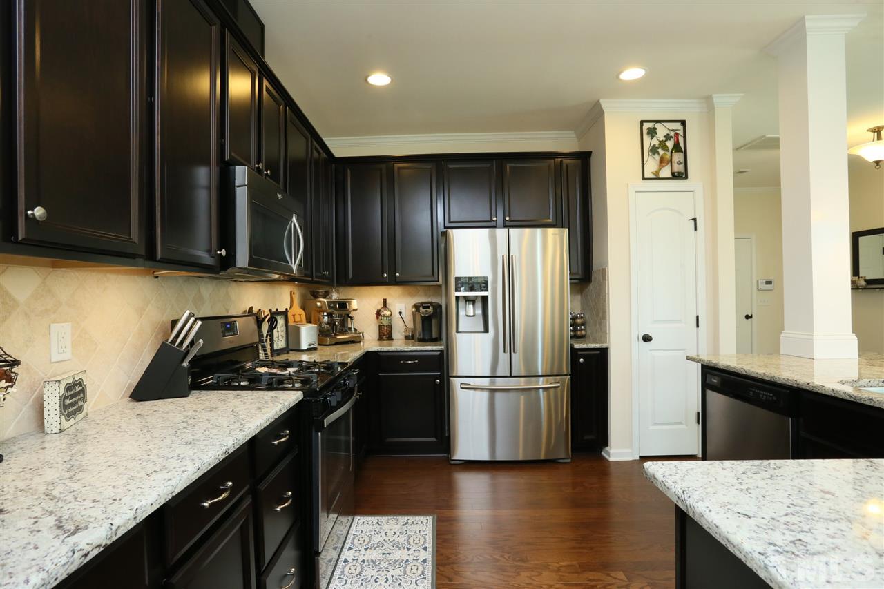 7203 Ladbrooke Street Raleigh, NC 27617 - Photo 8 of 30 Gallery Image 8
