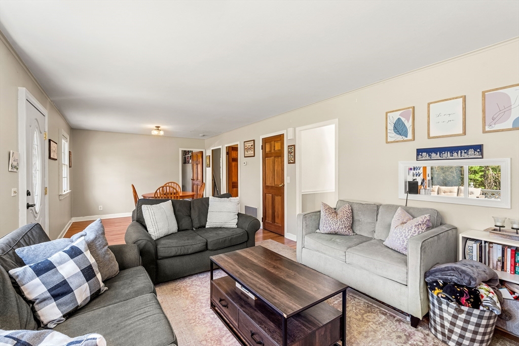 5 Pershing Avenue Acushnet, MA 02743 - Photo 11 of 33
