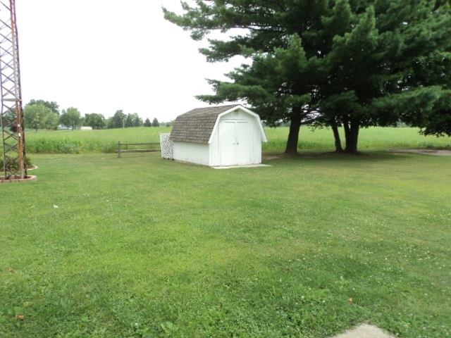 705 E Spring Fremont, IN 46737 - Photo 29 of 35