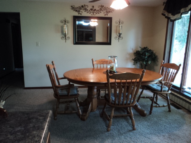 705 E Spring Fremont, IN 46737 - Photo 7 of 35