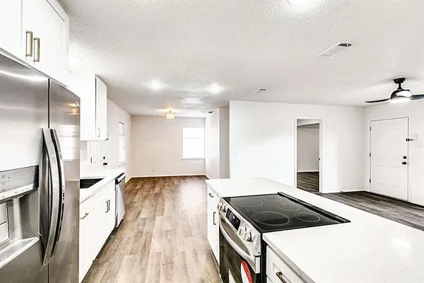 $2,250 | 2322 San Paula Avenue, Dallas, TX 75228