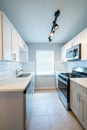 $999 | 2507 Delano Street, Unit 3, Houston, TX 77004