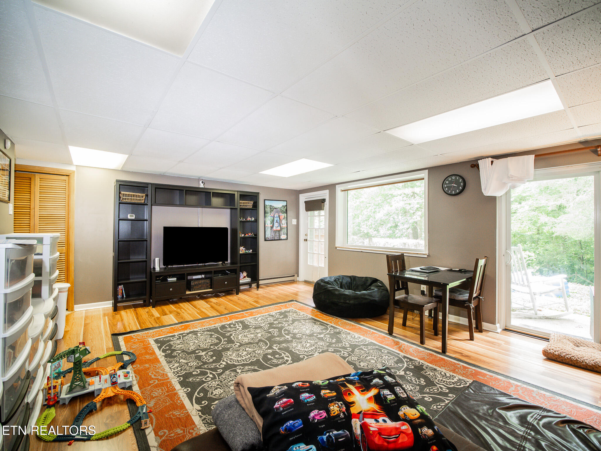 331 Louisiana Avenue Oak Ridge, TN 37830 - Photo 41 of 48 Basement Family Room