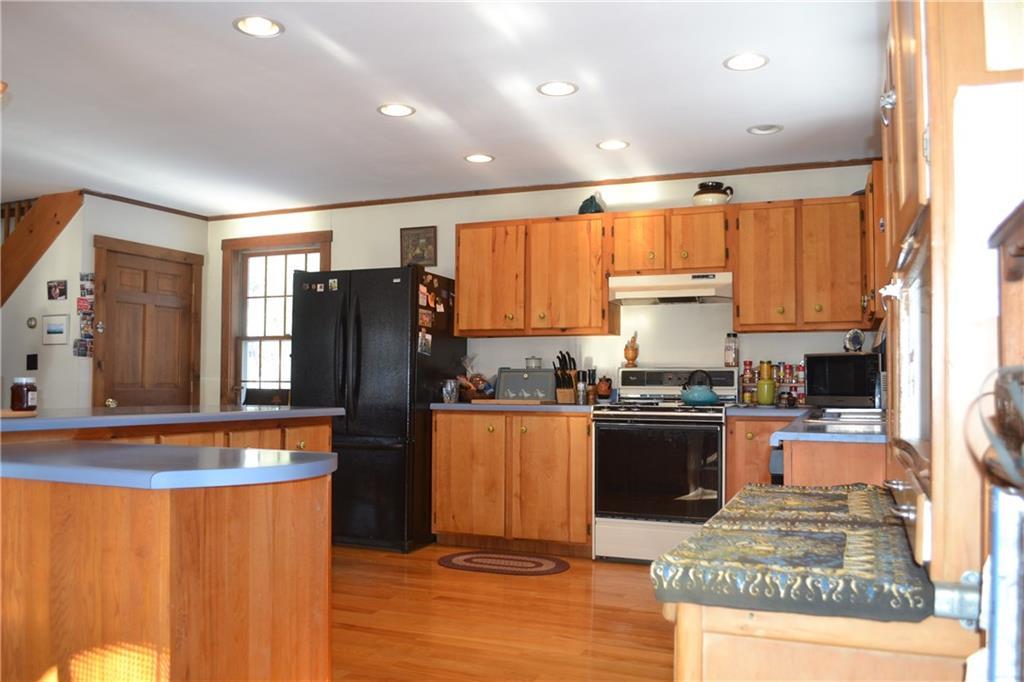 92 Ballard Road St. Albans, ME 04971 - Photo 7 of 32 Large eat-in kitchen with newer...