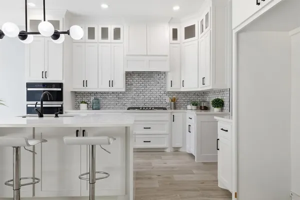 $540,000 | 707 Ross Trail, Arlington, TX 76012