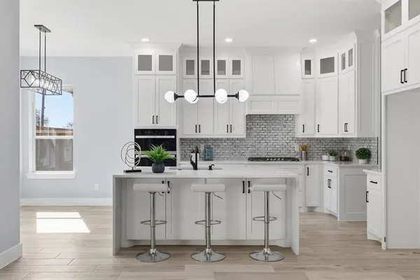 $540,000 | 707 Ross Trail, Arlington, TX 76012