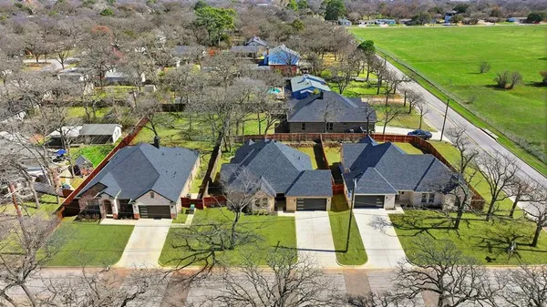 $540,000 | 707 Ross Trail, Arlington, TX 76012