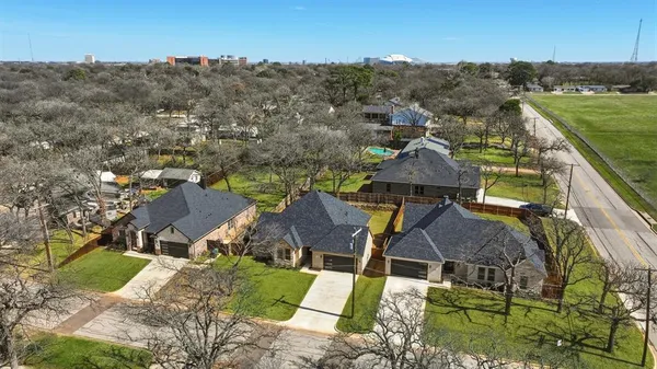 $540,000 | 707 Ross Trail, Arlington, TX 76012