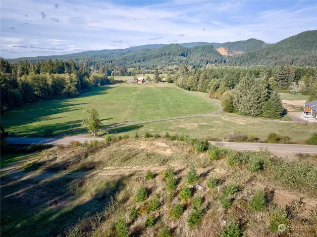 $180,000 | 1 South Valley Road, Naselle, WA 98638