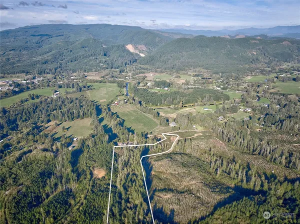 $180,000 | 1 South Valley Road, Naselle, WA 98638