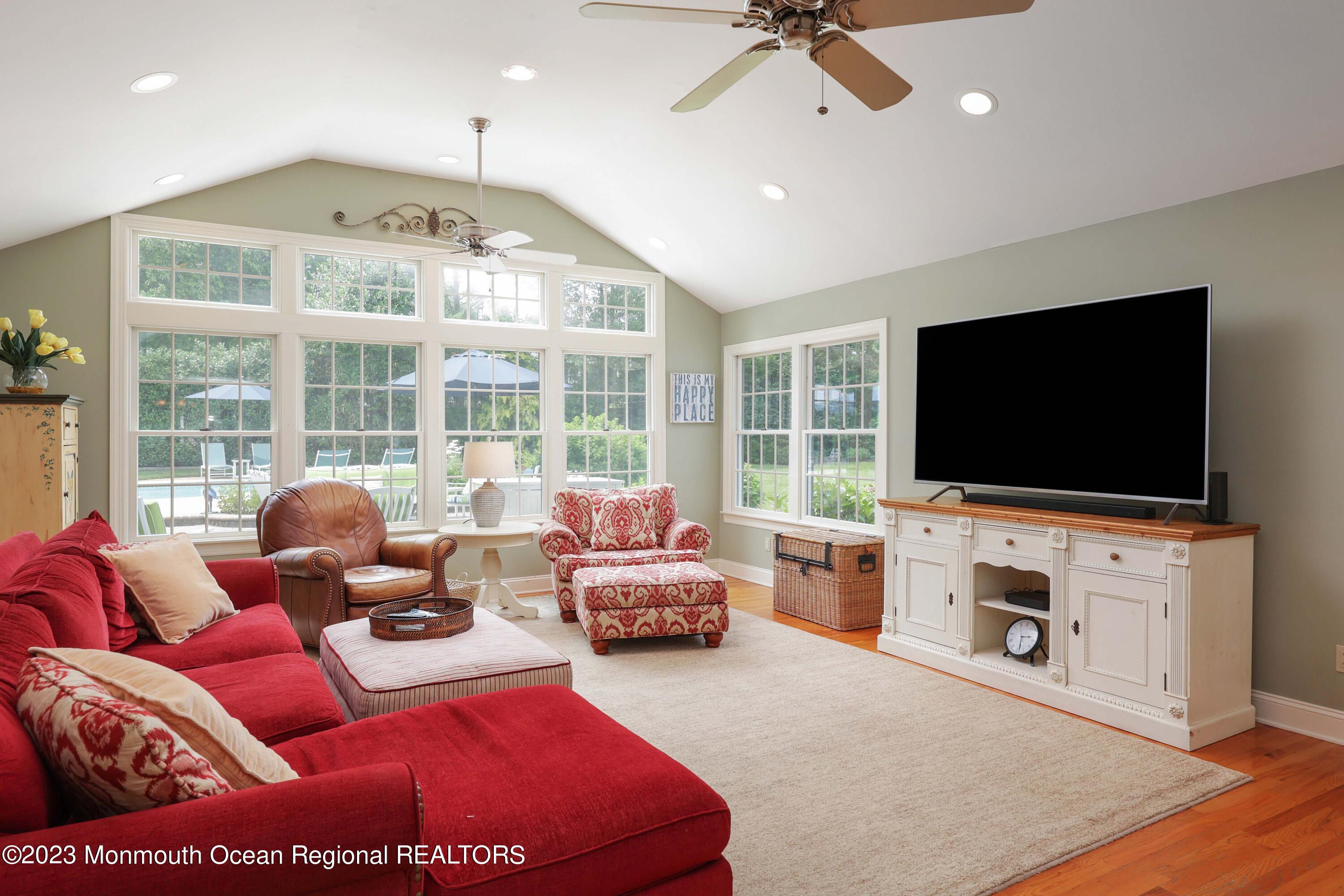 32 Ravine Road Red Bank, NJ 07701 - Photo 9 of 48 758A2726