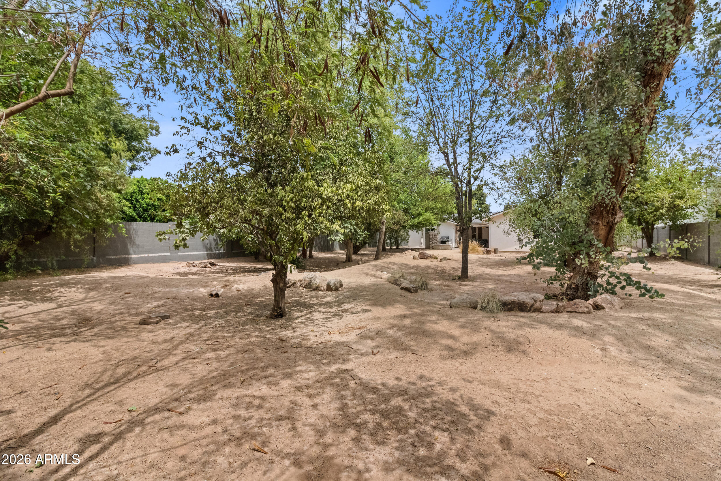 4025 East Osborn Road Phoenix, AZ 85018 - Photo 40 of 44 Large Backyard
