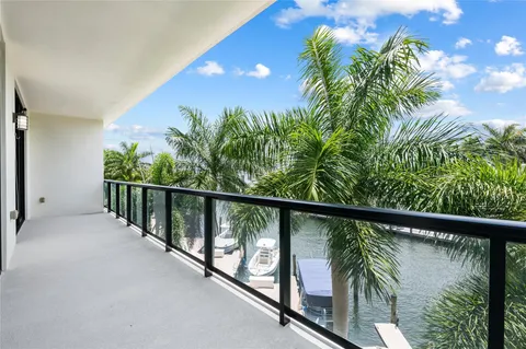 $1,895,000 | 2770 Northeast 14th Street, Unit 306, Fort Lauderdale, FL 33304
