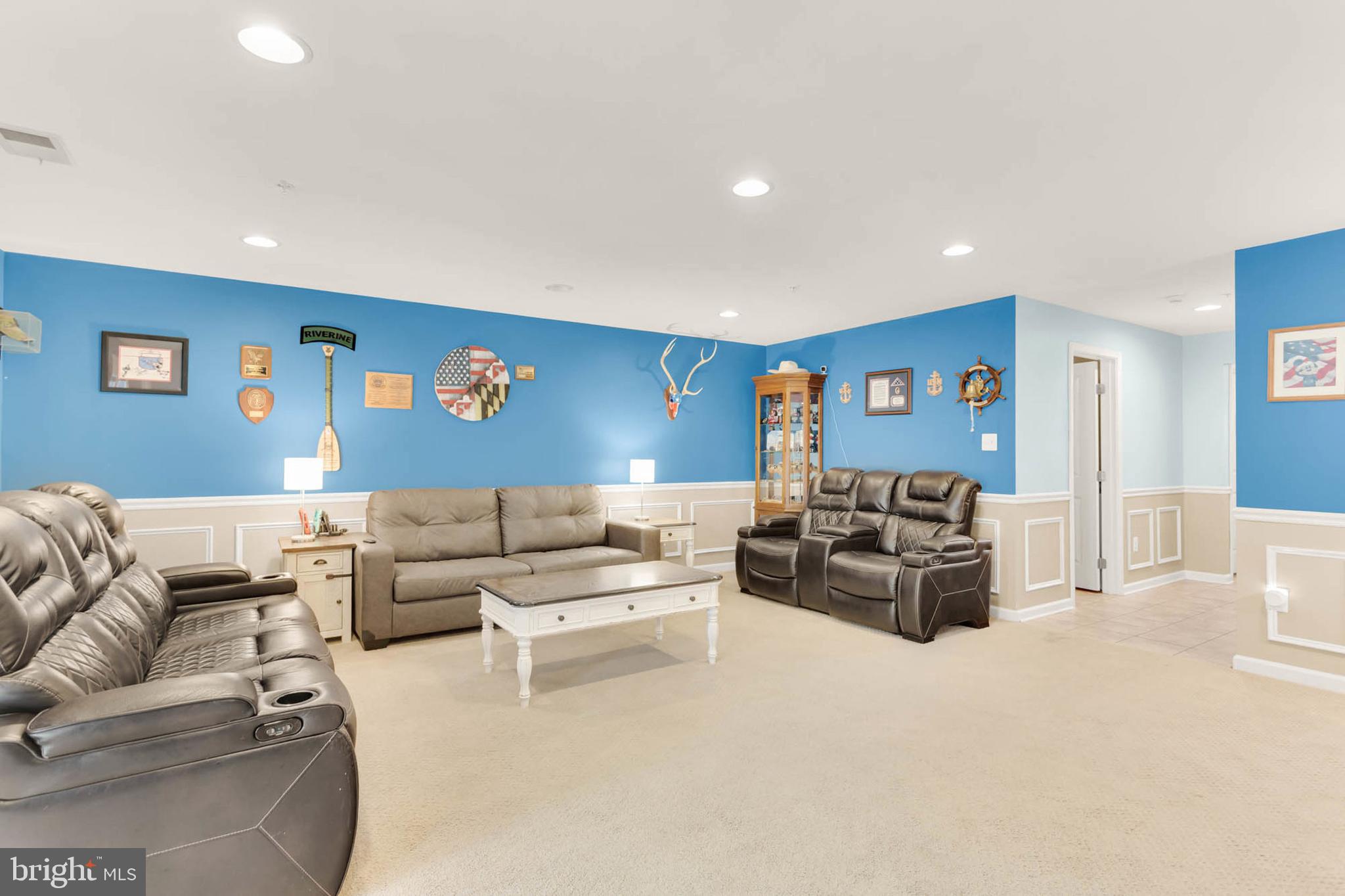 6367 Walcott Lane Frederick, MD 21703 - Photo 31 of 43 a living room with furniture