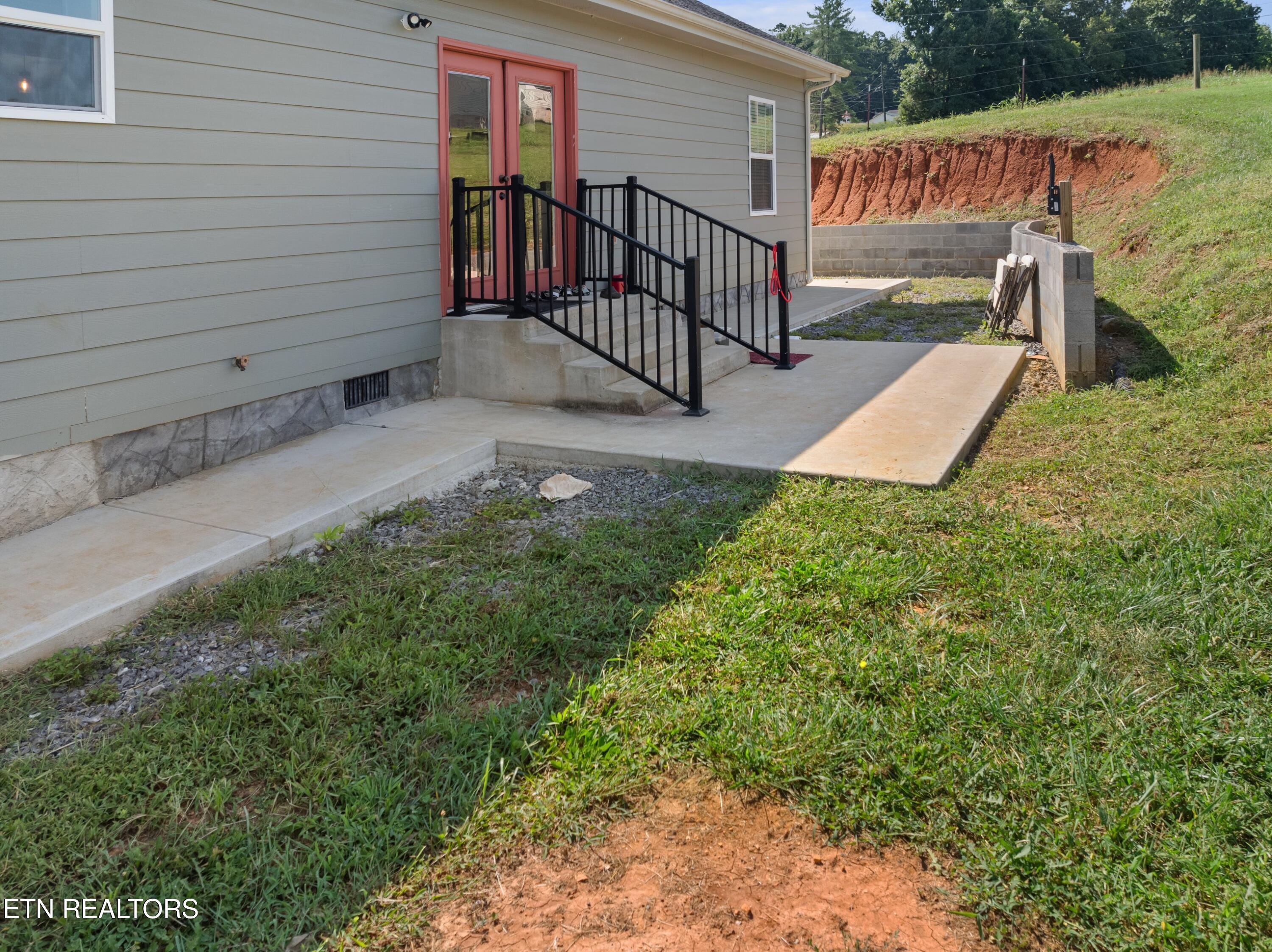 923 Reed Bull Road New Market, TN 37820 - Photo 9 of 26 XJI_20240813111533_0150_D.jpg-SMALL