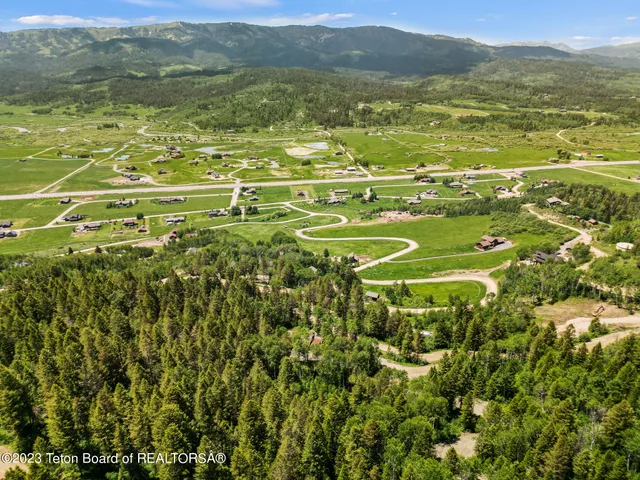 $349,000 | 22 Trail Ridge Road, Alpine, WY 83128