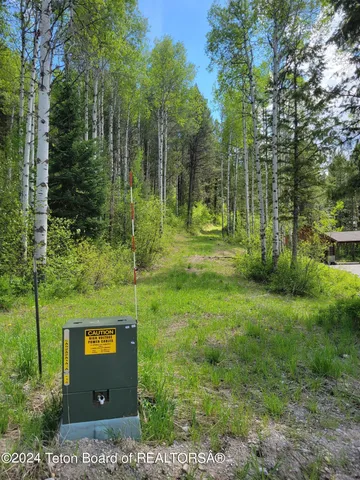 $349,000 | 22 Trail Ridge Road, Alpine, WY 83128