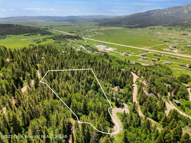 $349,000 | 22 Trail Ridge Road, Alpine, WY 83128