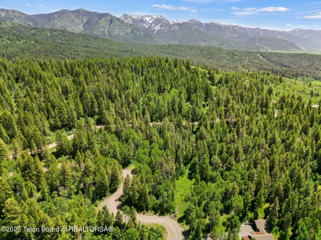 $349,000 | 22 Trail Ridge Road, Alpine, WY 83128