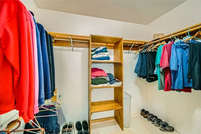 $1,200,000 | 4458 Yellow Pine Avenue, Las Vegas, NV 89124