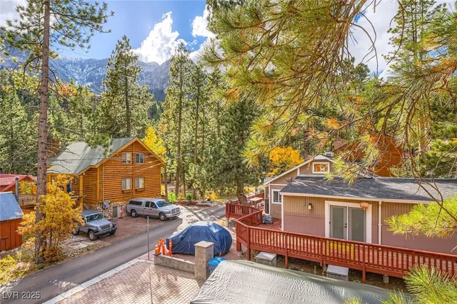 $1,200,000 | 4458 Yellow Pine Avenue, Las Vegas, NV 89124