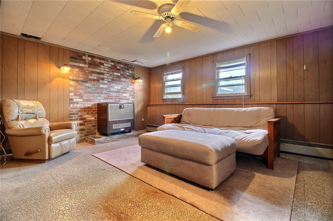 77 Tower Street Westerly, RI 02891 - Photo 18 of 27