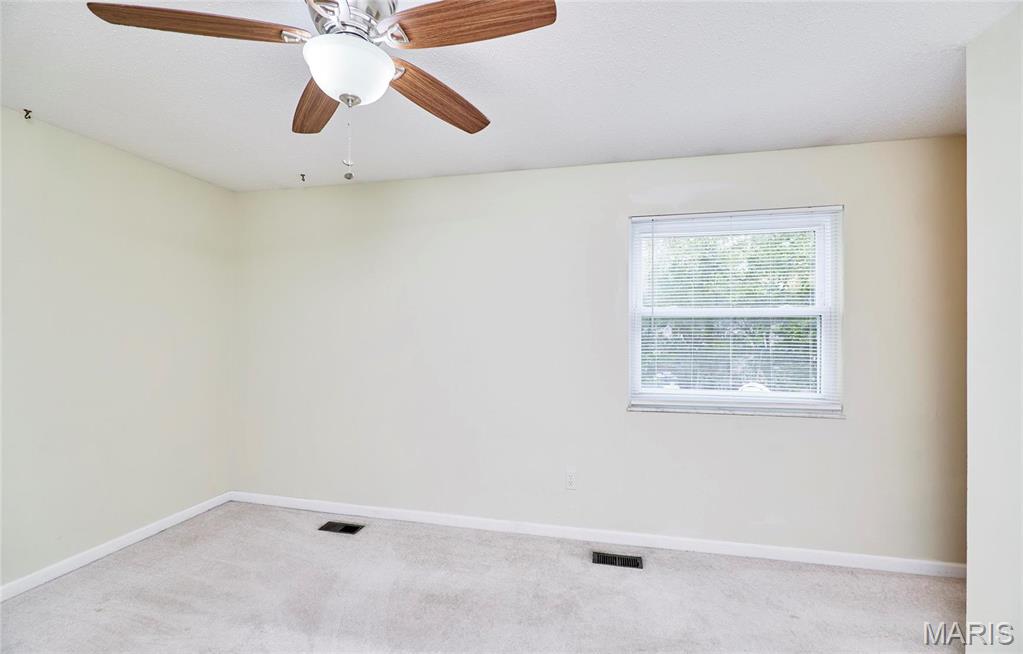 241 Valleyoak Court Ballwin, MO 63021 - Photo 25 of 53
