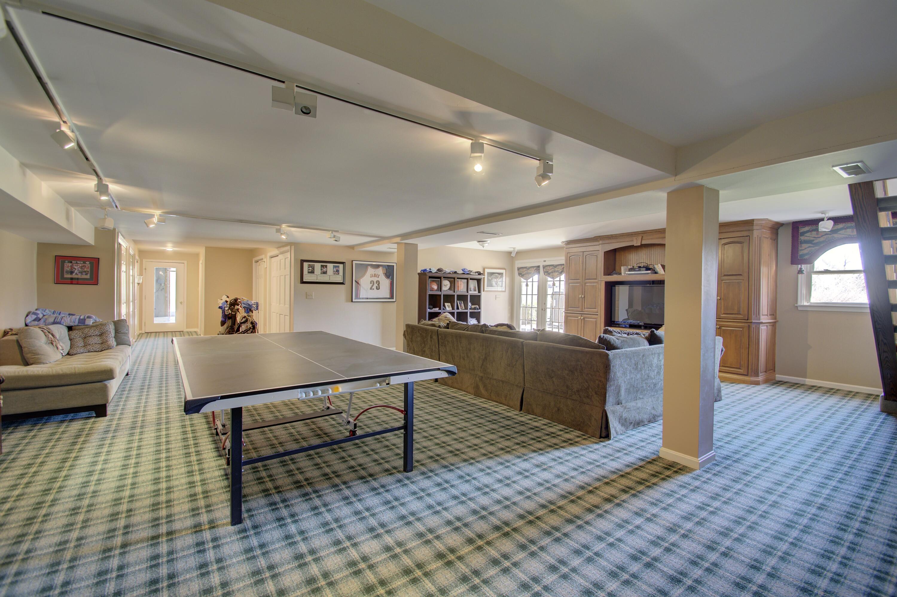 1526 Flintridge Road Florence, KY 41042 - Photo 31 of 39 Gallery Image 31