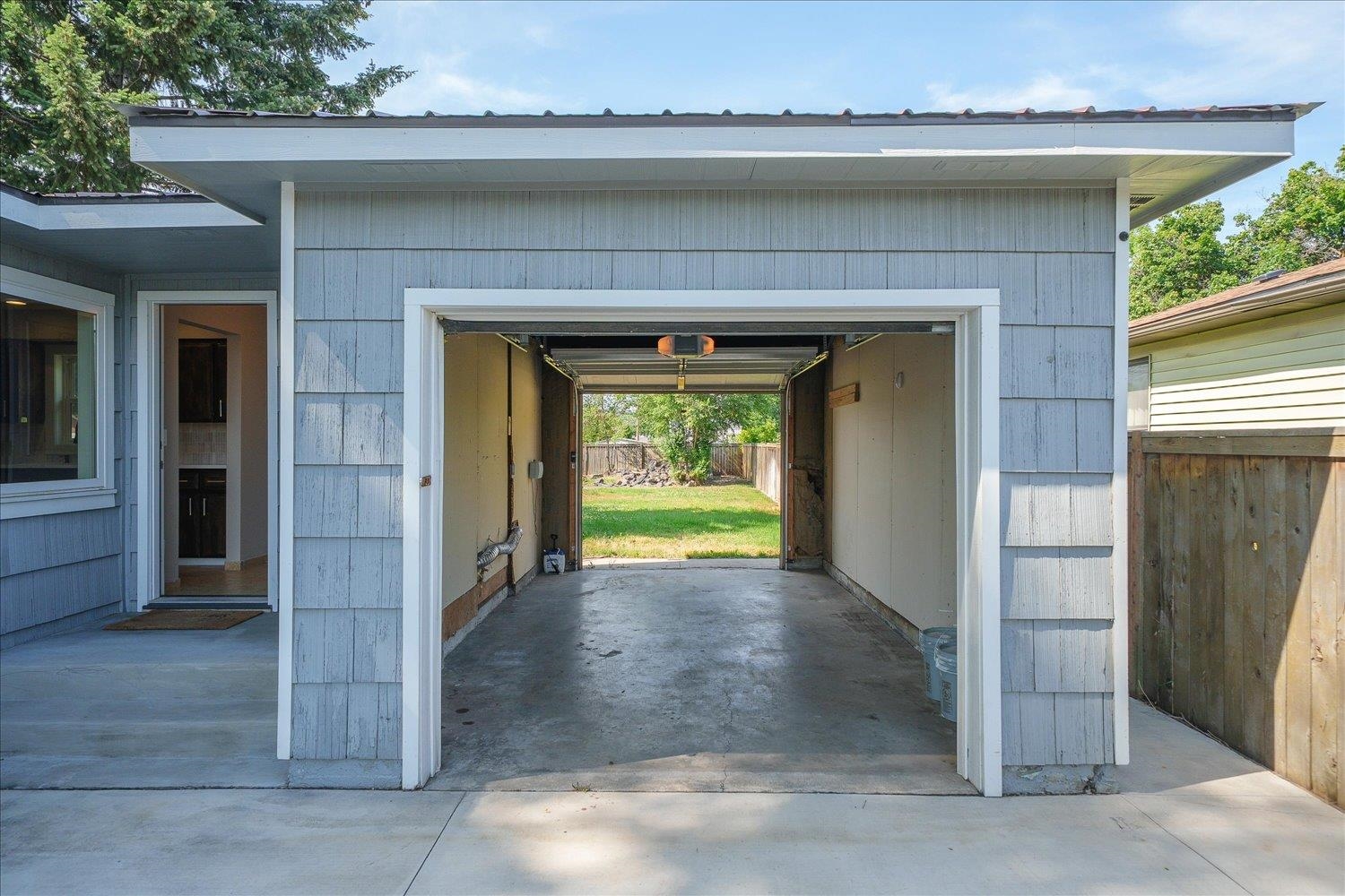 8209 East Indiana Avenue Spokane Valley, WA 99212 - Photo 31 of 48