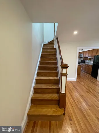 a view of entryway and hall