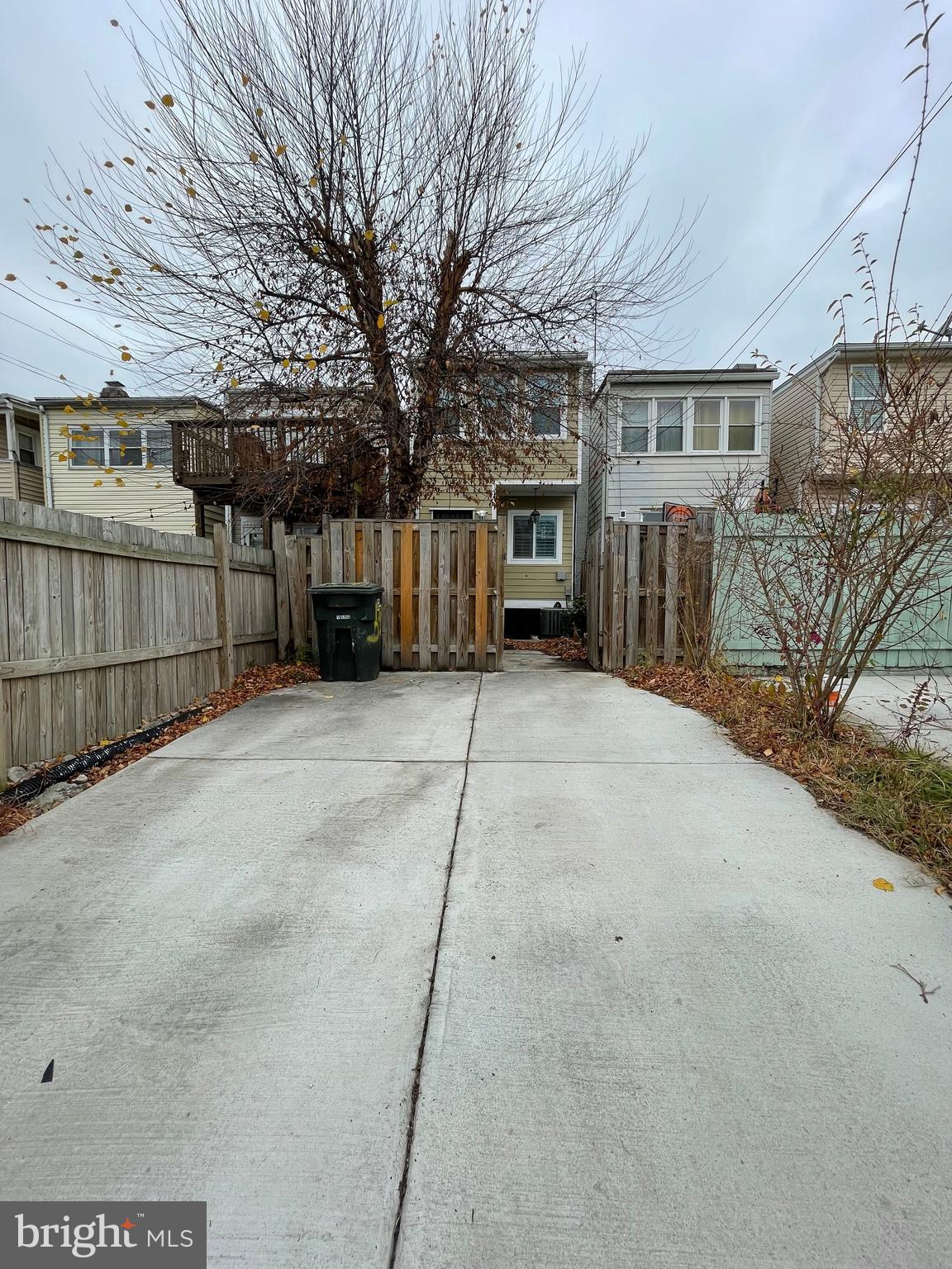 539 24th Street Northeast Washington, DC 20002 - Photo 37 of 37 a view of a house with a wooden fence