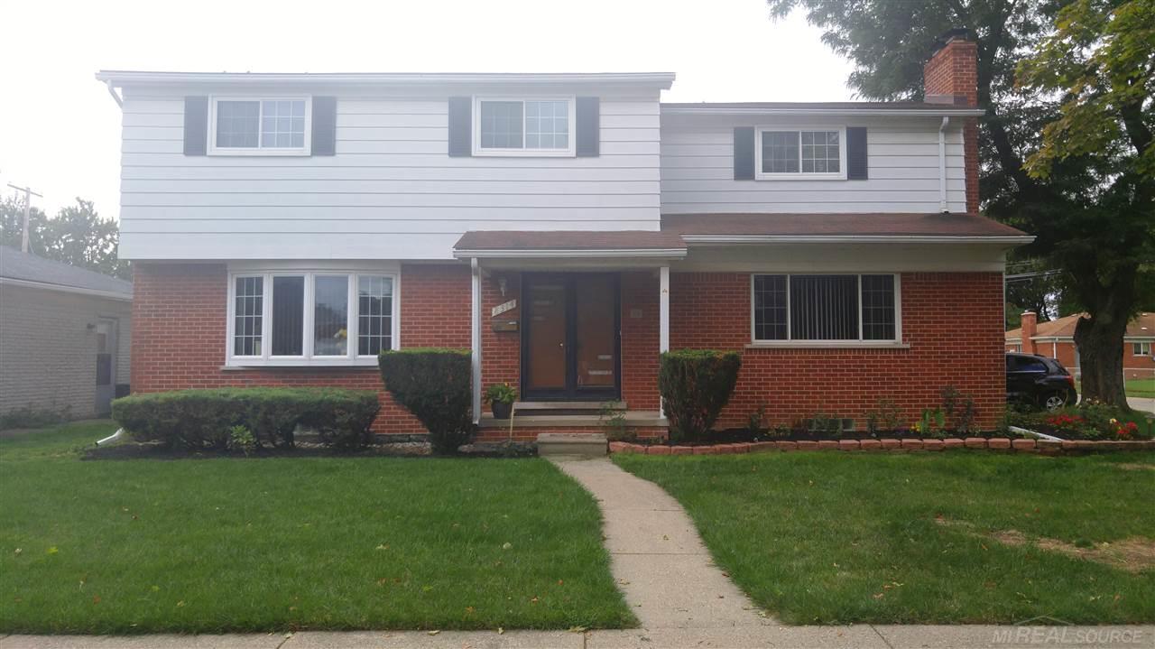 8314 Sunburst Center Line, MI 48015 - Photo 1 of 4