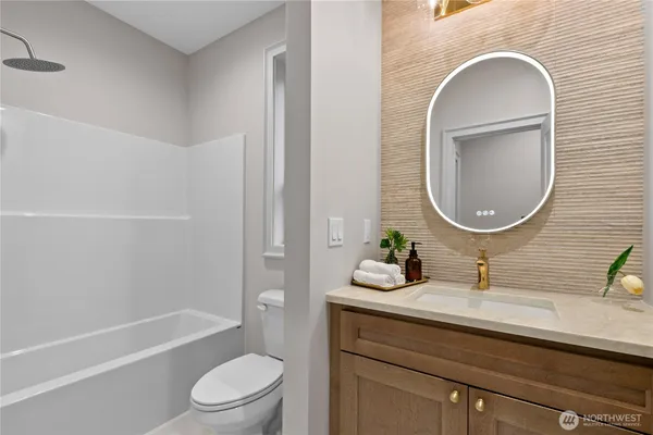 $1,049,000 | 32 Bramble Way, Bellingham, WA 98229