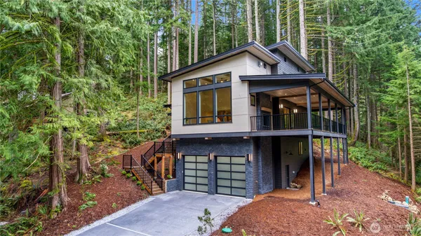 $1,049,000 | 32 Bramble Way, Bellingham, WA 98229