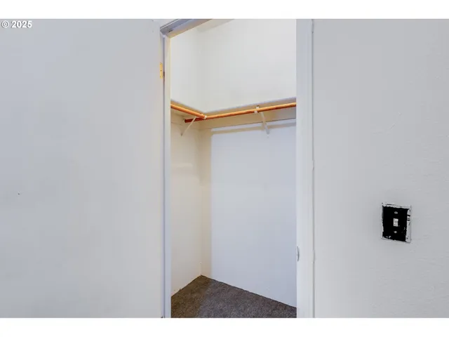 $150,000 | 3921 Pacific Circle, Hubbard, OR 97032