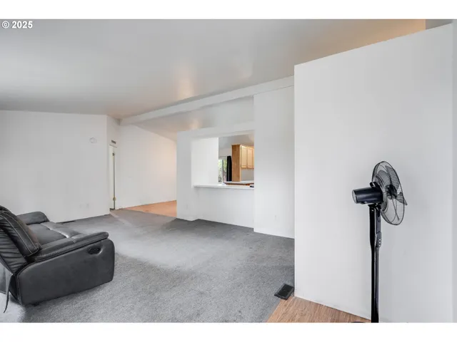 $150,000 | 3921 Pacific Circle, Hubbard, OR 97032