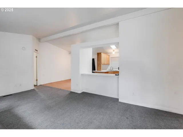 $150,000 | 3921 Pacific Circle, Hubbard, OR 97032