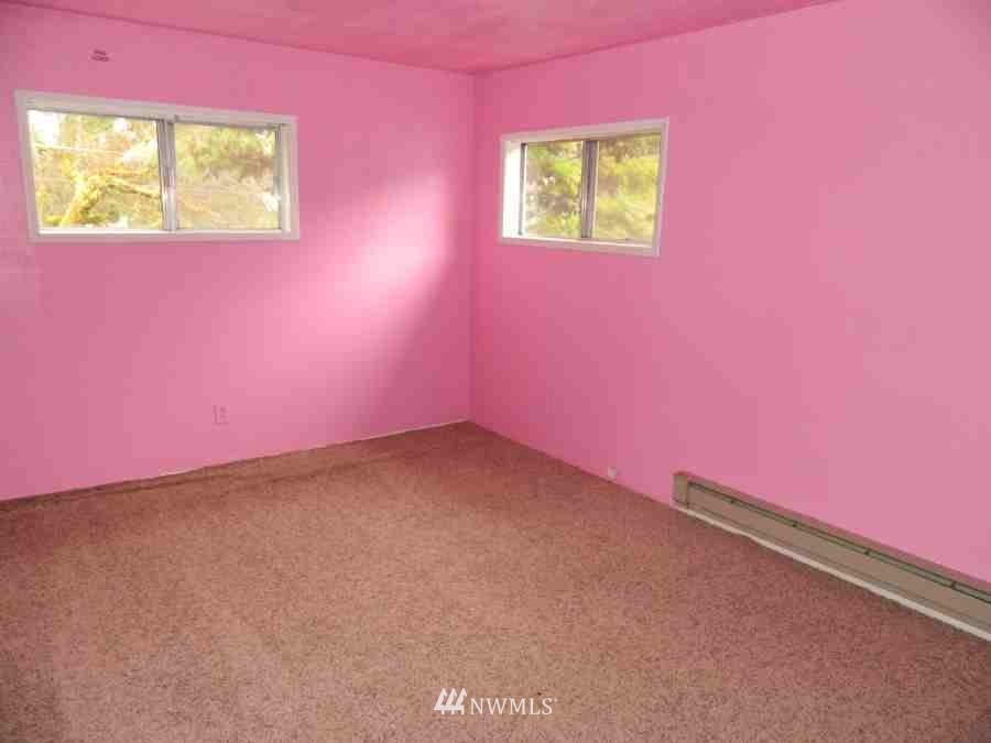 8009 Van Decar Road Southeast Port Orchard, WA 98367 - Photo 10 of 15 Gallery Image 10