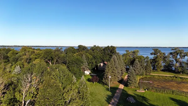 $795,000 | 21783 Statesboro Drive, Clitherall, MN 56524