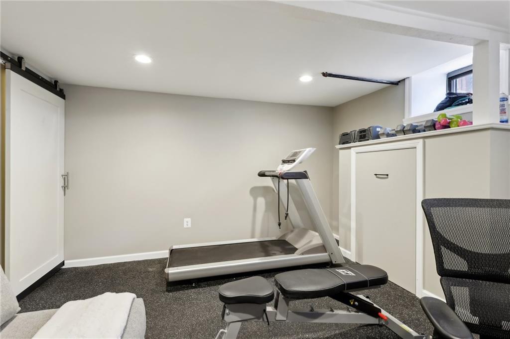 5259 Carnegie Street Lawrenceville, PA 15201 - Photo 40 of 50 a view of a hallway with seating area