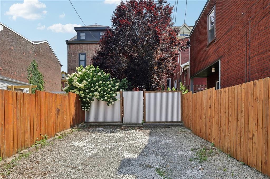 5259 Carnegie Street Lawrenceville, PA 15201 - Photo 50 of 50 a backyard of a house
