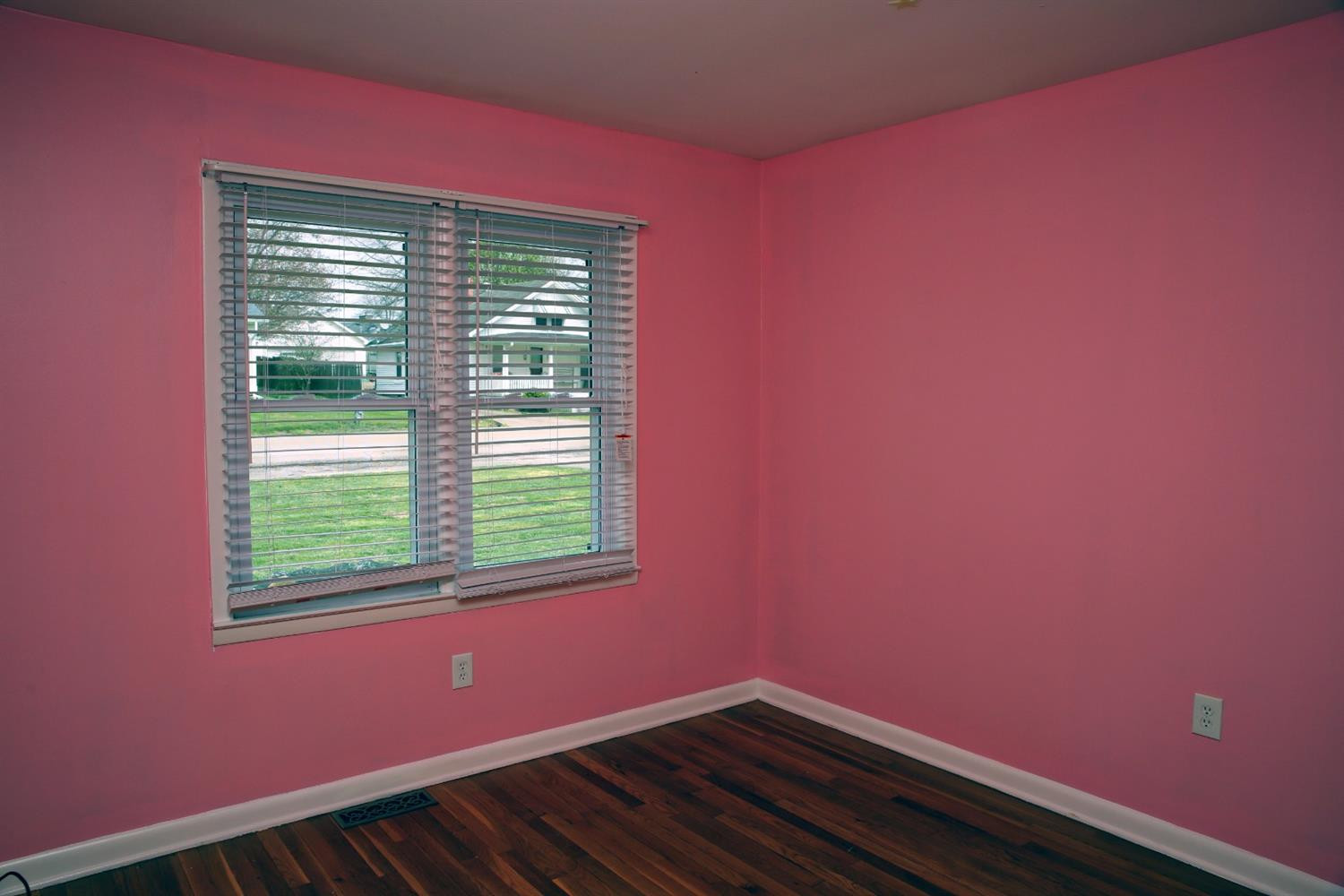 212 North Middletown Road Paris, KY 40361 - Photo 13 of 24 Photo 13