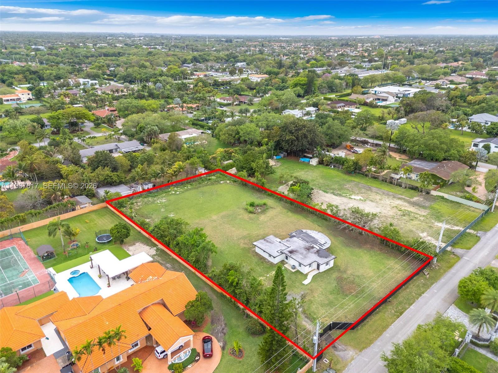 an aerial view of tennis court