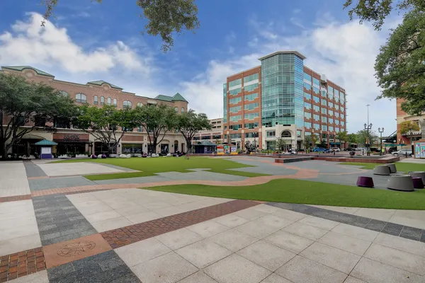 $699,000 | 1416 Lake Pointe Parkway, Sugar Land, TX 77478