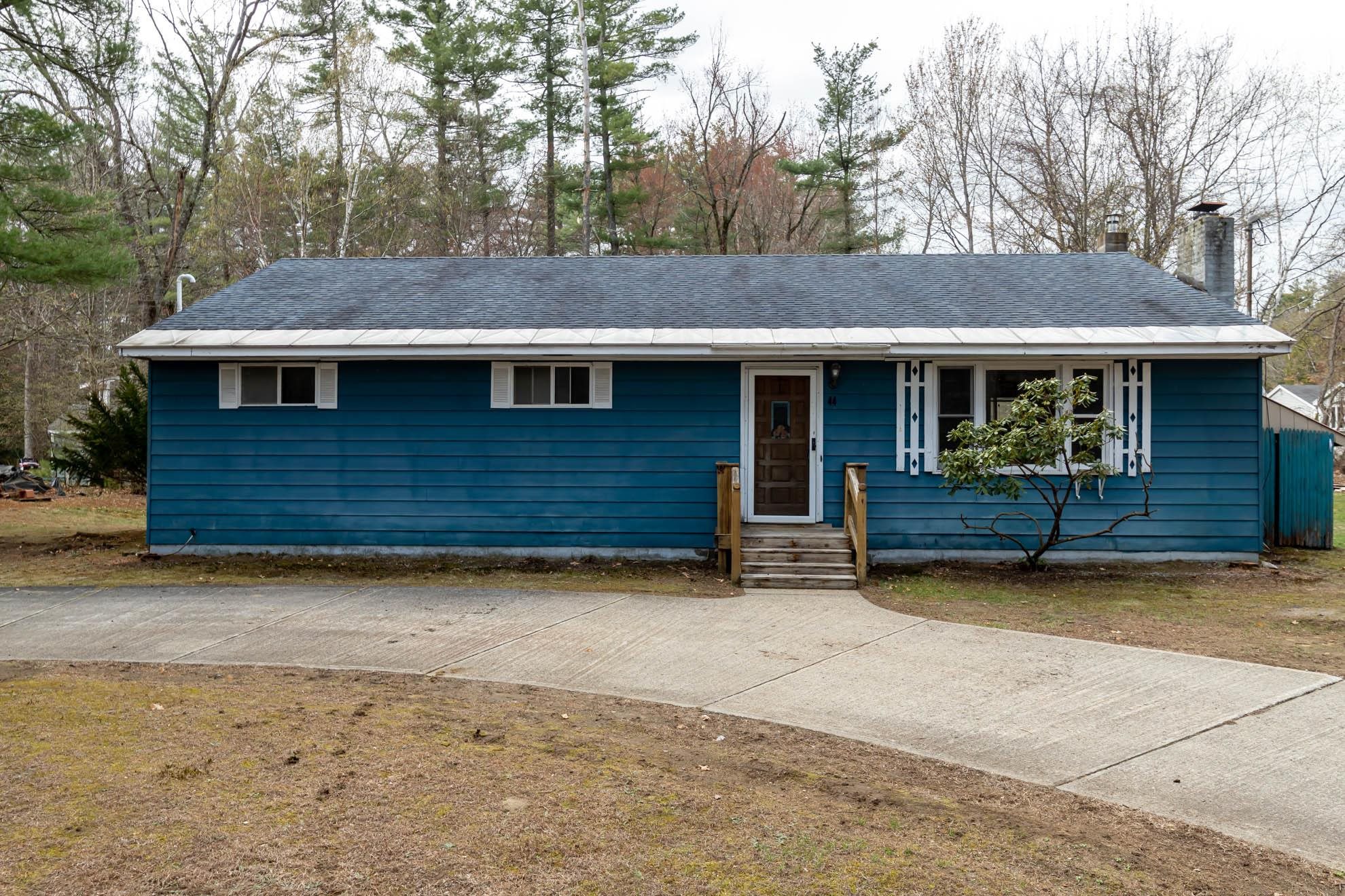 44 Wire Road Merrimack, NH 03054 - Photo 2 of 33