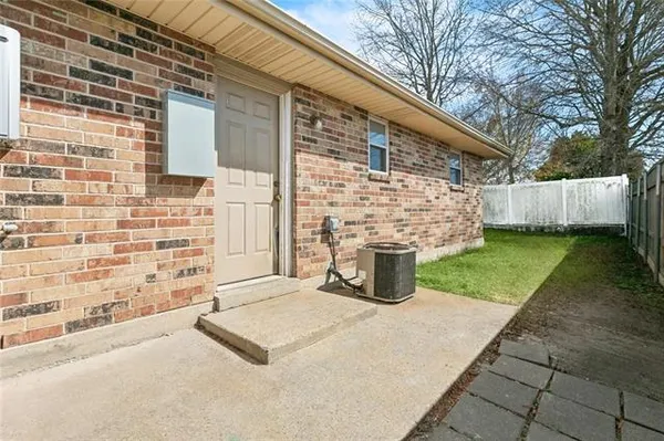 $1,400 | 498 Oak Avenue, Unit 4, Harahan, LA 70123