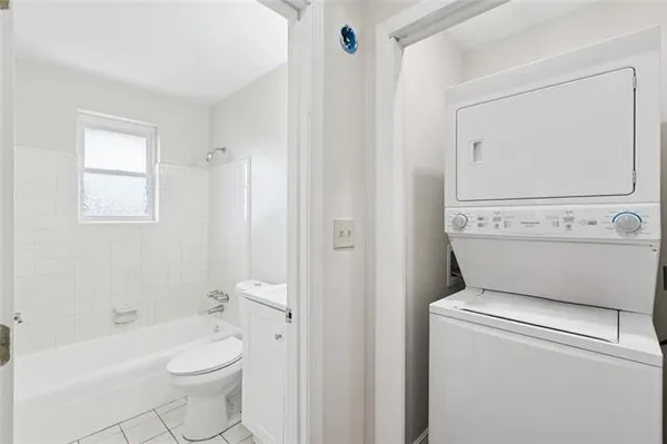 $1,400 | 498 Oak Avenue, Unit 4, Harahan, LA 70123