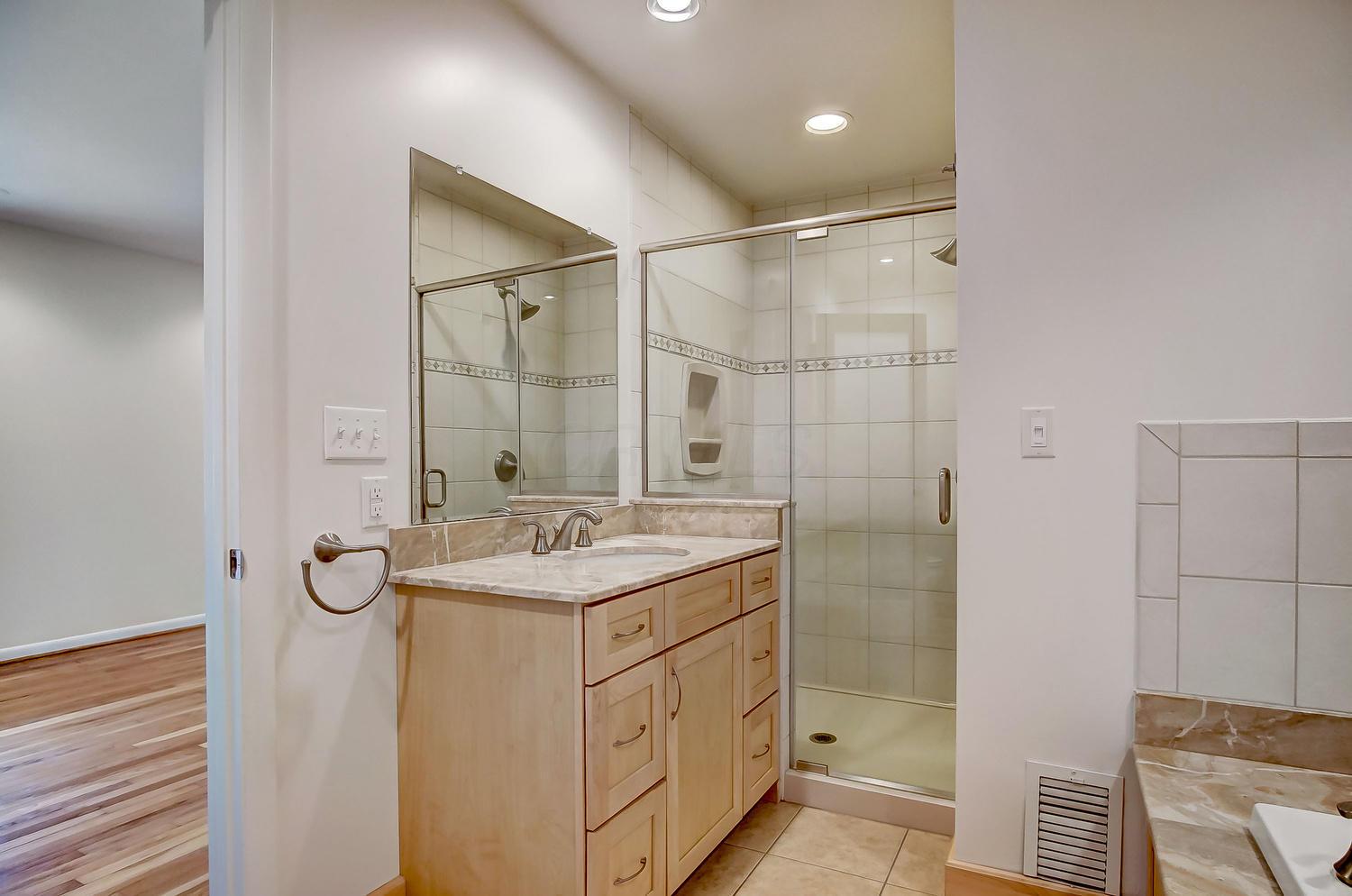 2477 Lytham Road Columbus, OH 43220 - Photo 27 of 56