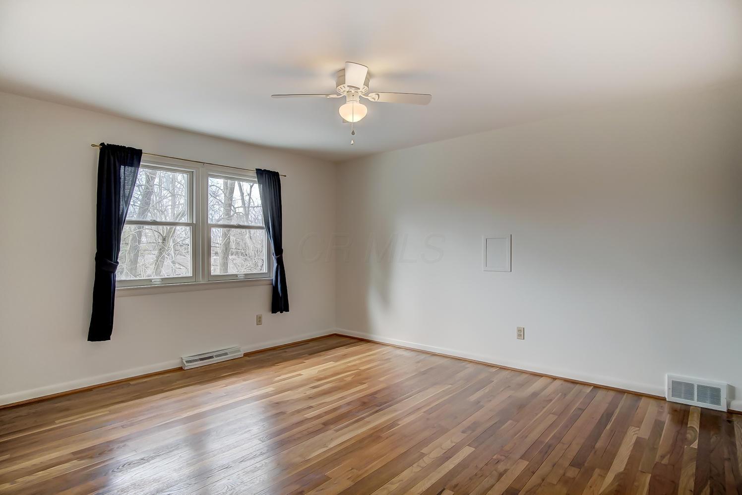 2477 Lytham Road Columbus, OH 43220 - Photo 35 of 56